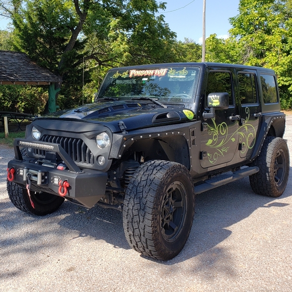 Meet your Posher, Kelli - Picture 5 of 5